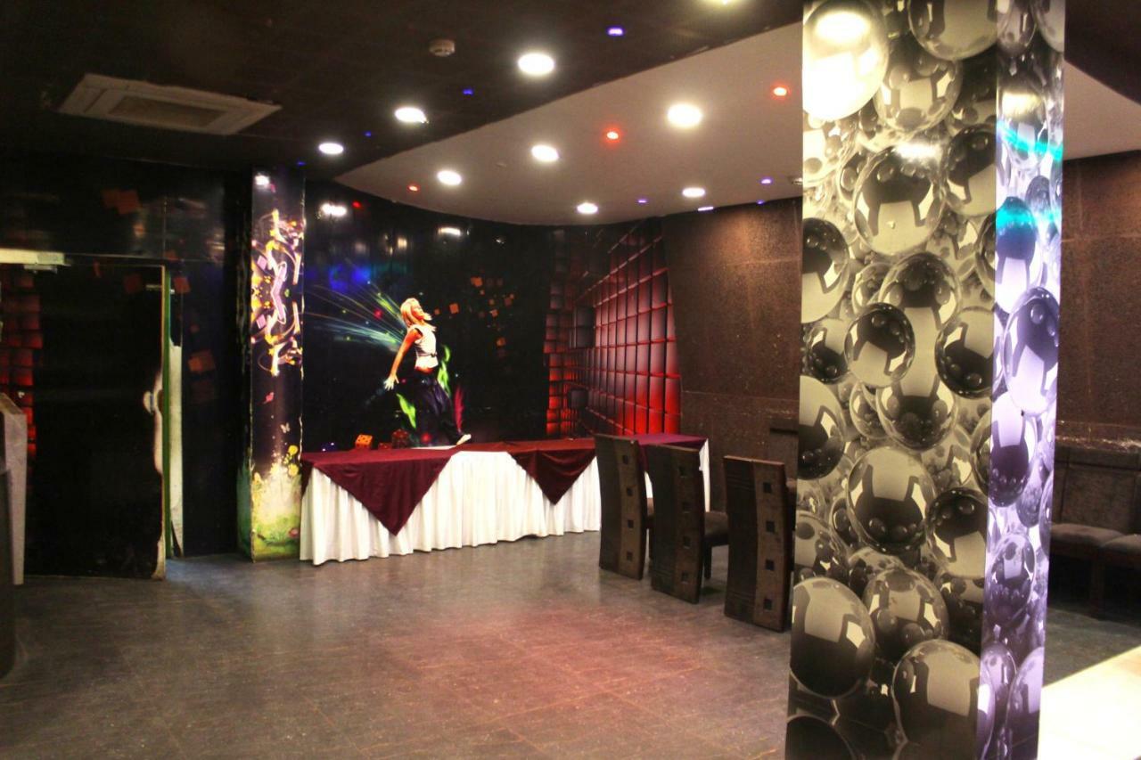 Tgi Apple Inn Džajpur Exteriér fotografie